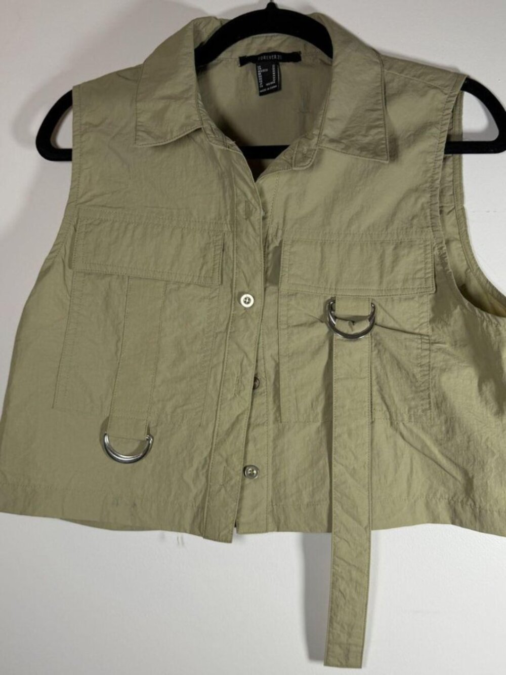 Forever 21 olive cropped utility vest size M